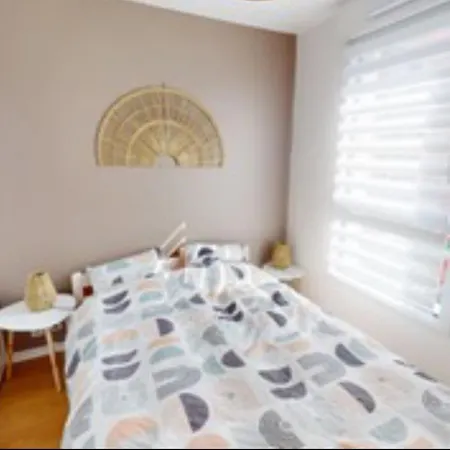 Appartement Avec Balcon Et Ascenseur Sur Calais Exterior photo