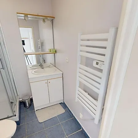 Appartement Avec Balcon Et Ascenseur Sur Calais Exterior photo